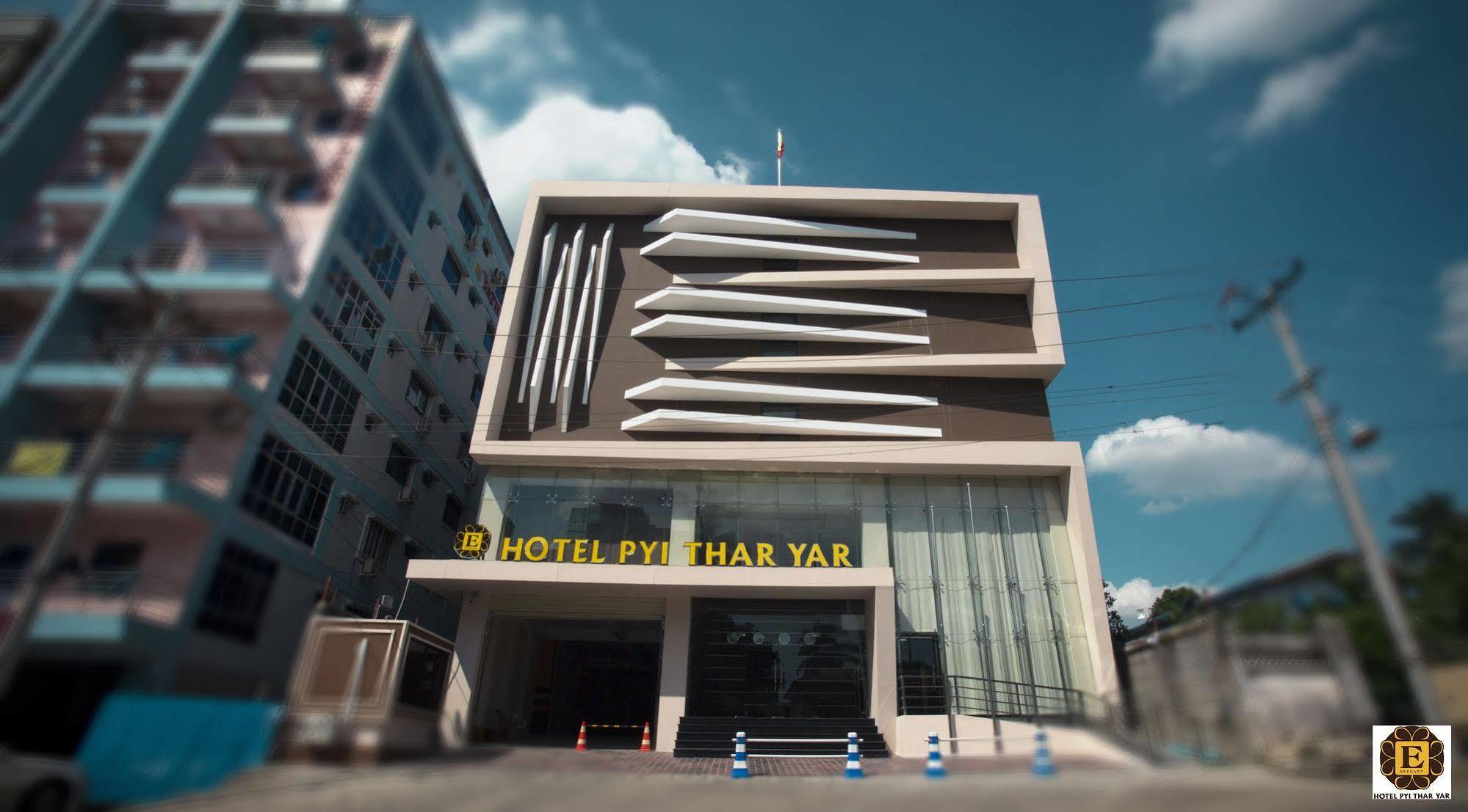 Elegant Hotel Pyi Thar Yar Yangón Exterior foto